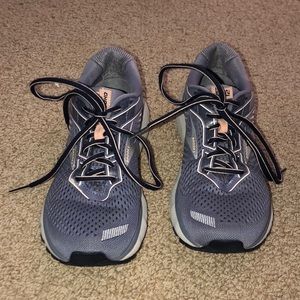 Brooks Ghost 12 Running Shoes